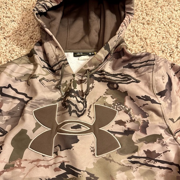 Under armor camo hoodie - Picture 7 of 7
